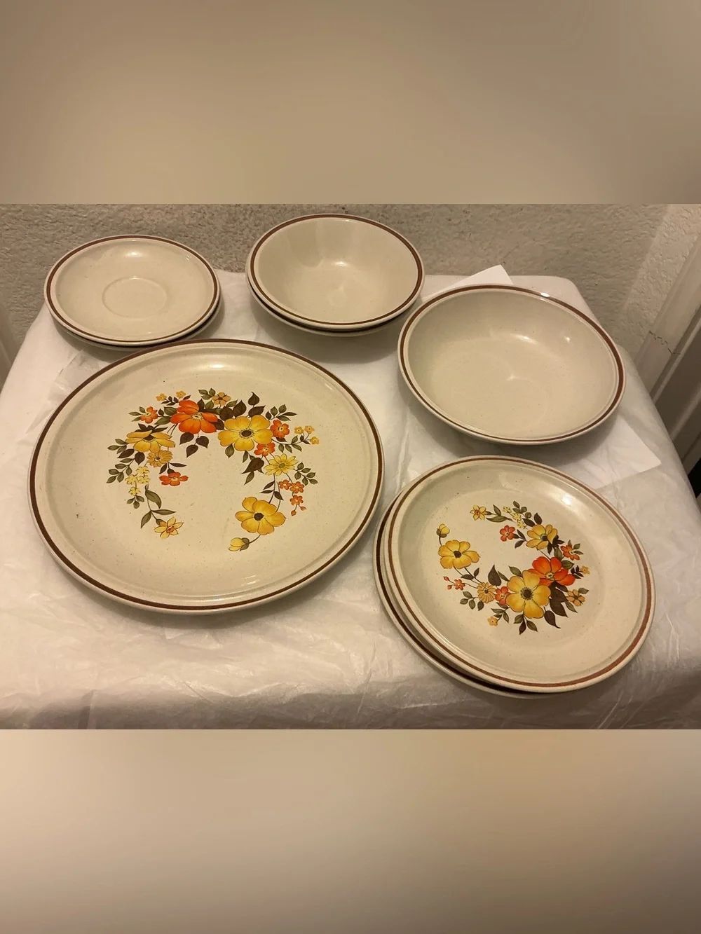 1970s Casual Elegance Hearthside Stoneware Chablis 571 lot of 9 G4